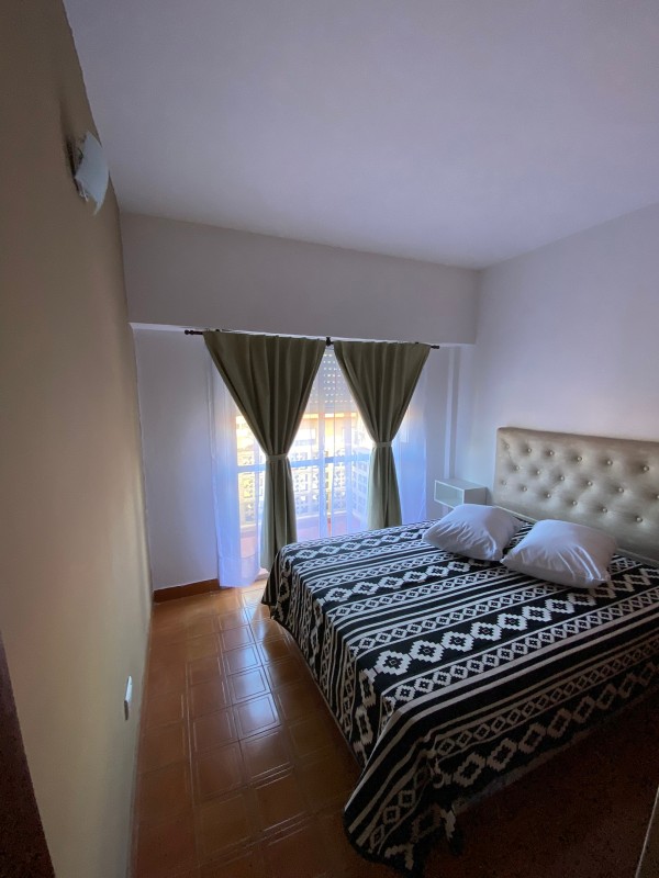 Dpto hasta 6 personas a 3 cuadras del mar y 6 del centro